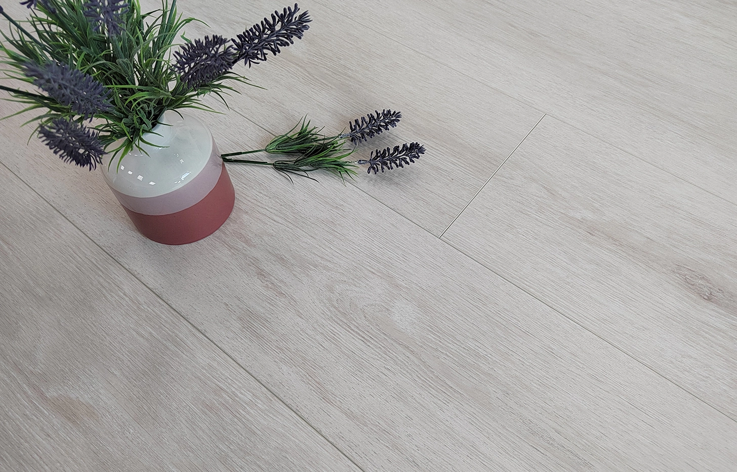 Ламинат MSPC Дуб Домашний очаг